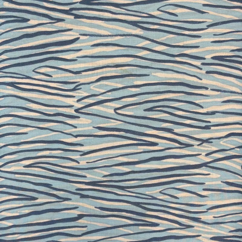 Clothworks Serengeti Beasties Y1778-29 Light Blue