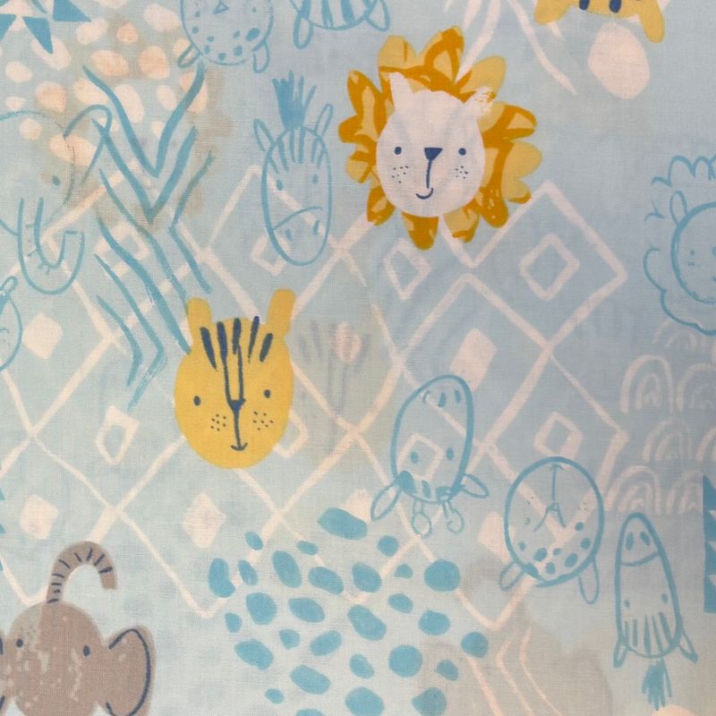 Clothworks Serengeti Beasties Y1780-32 Light Aqua