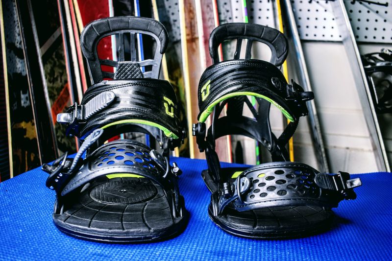 Men&#39;s Bindings