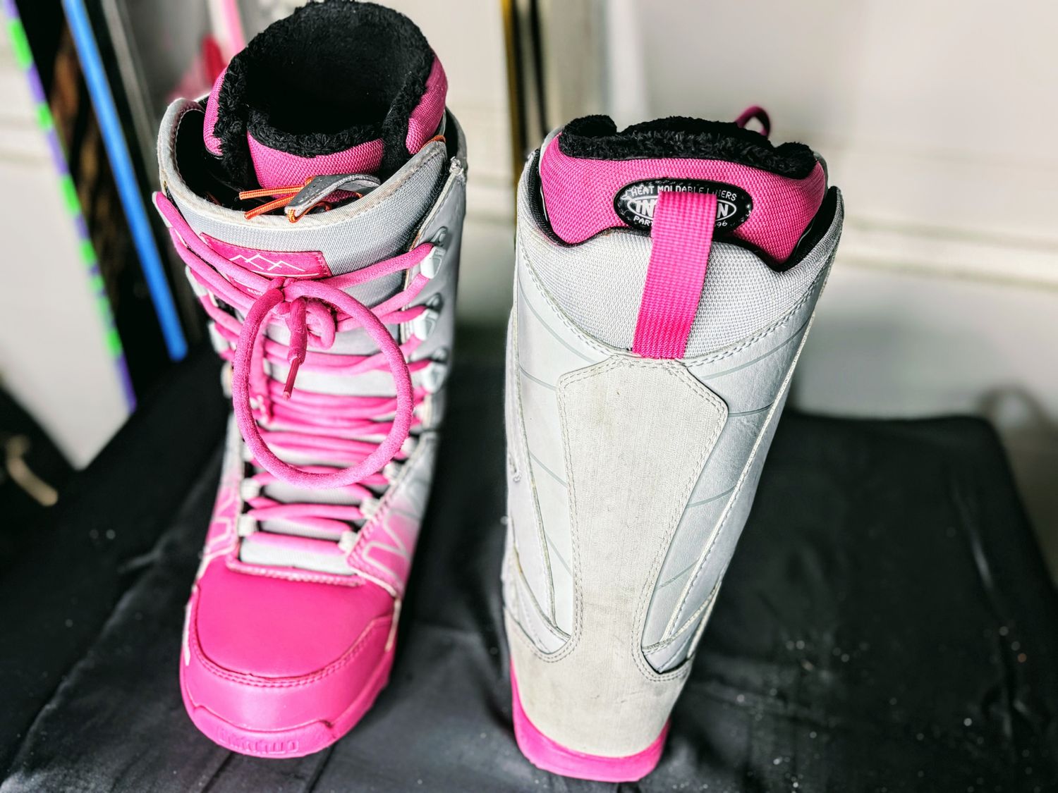 32 Lashed Womens Pink Snowboard boots