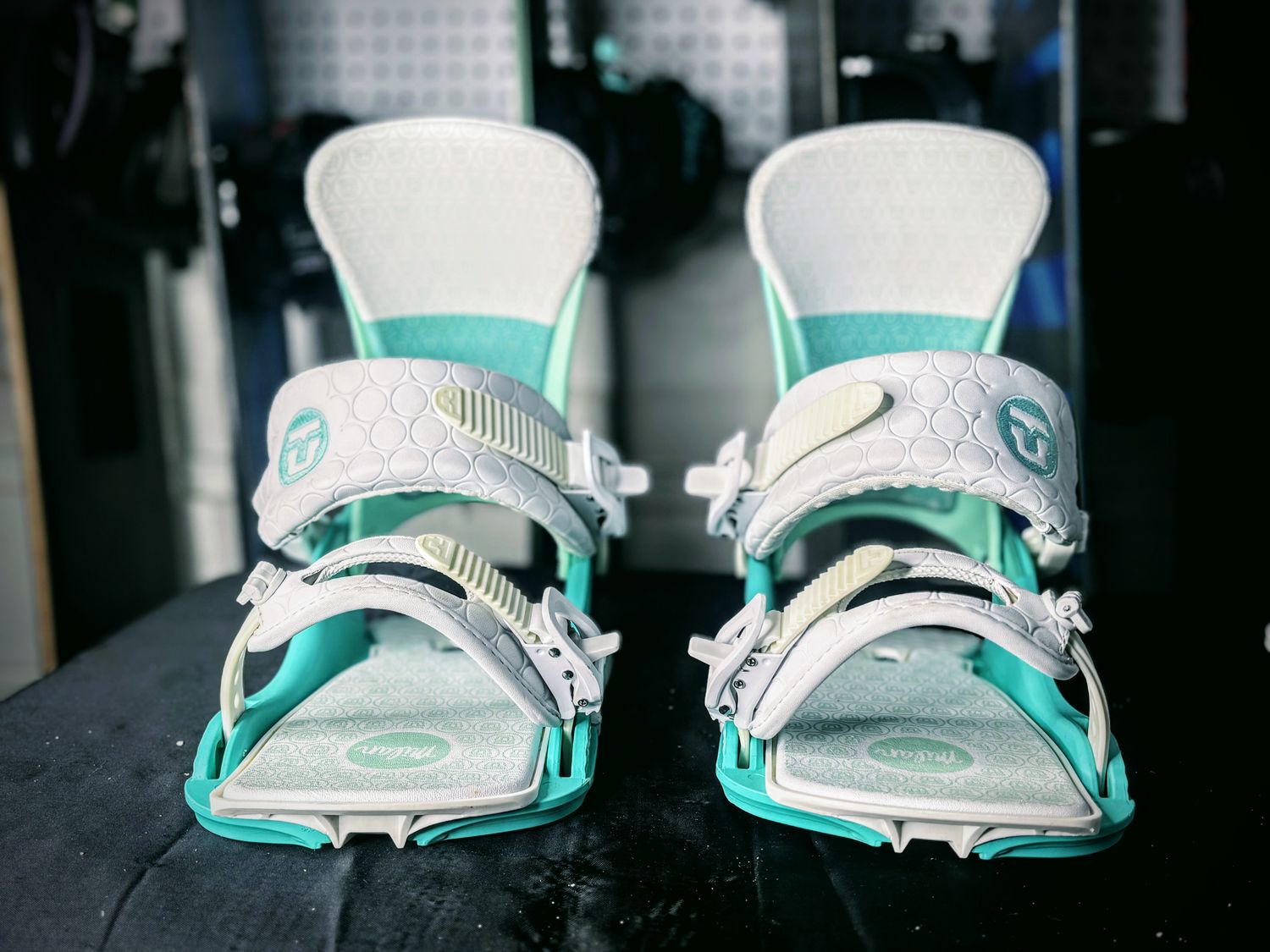 Blue Union Milan Women&#39;s M/L Snowboard Bindings