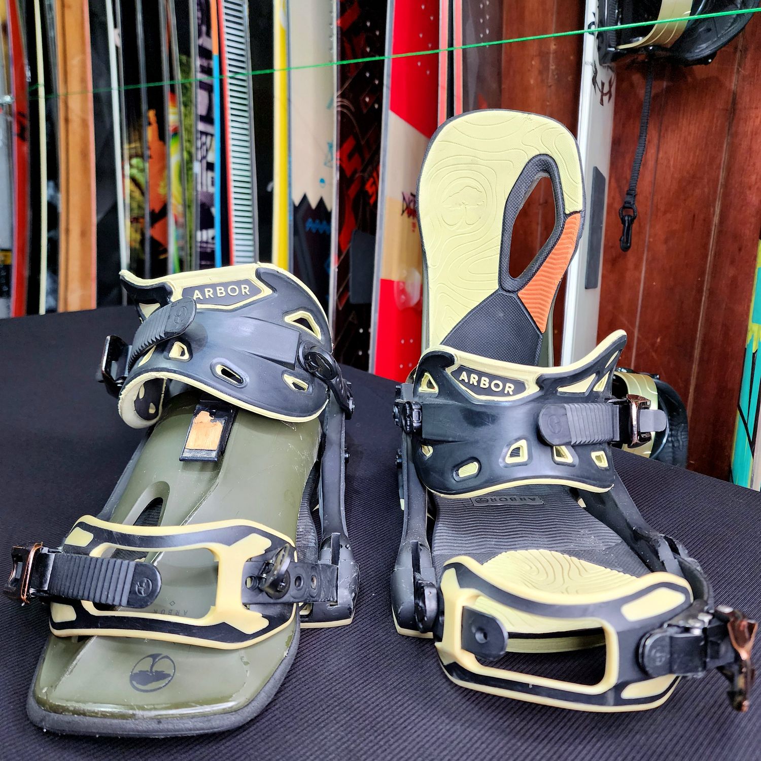 Arbor Cypress Large bindings