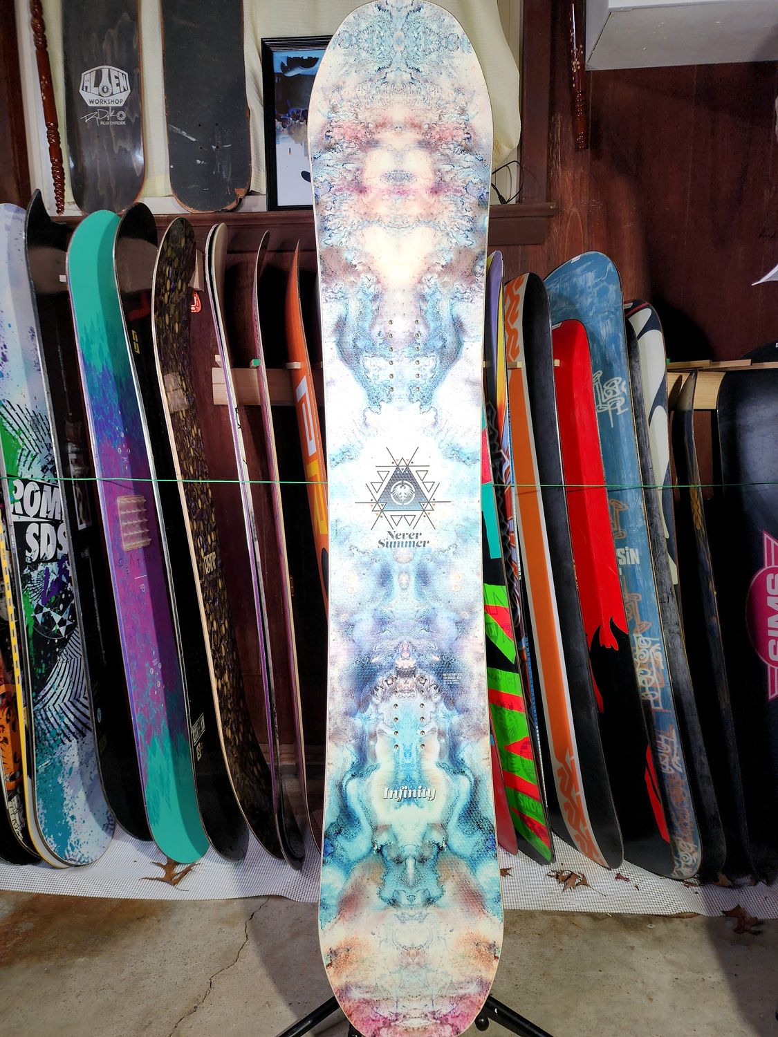 Never summer Infinity 151 CM Snowboard