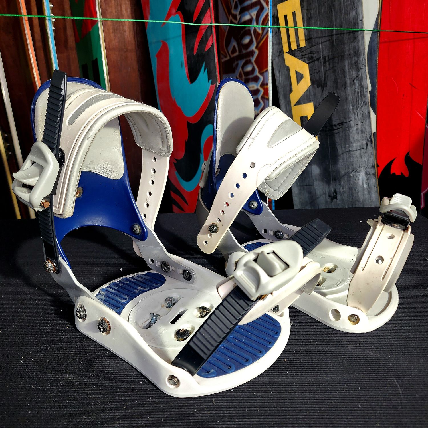 Womens Medium Mens Small / medium bindings