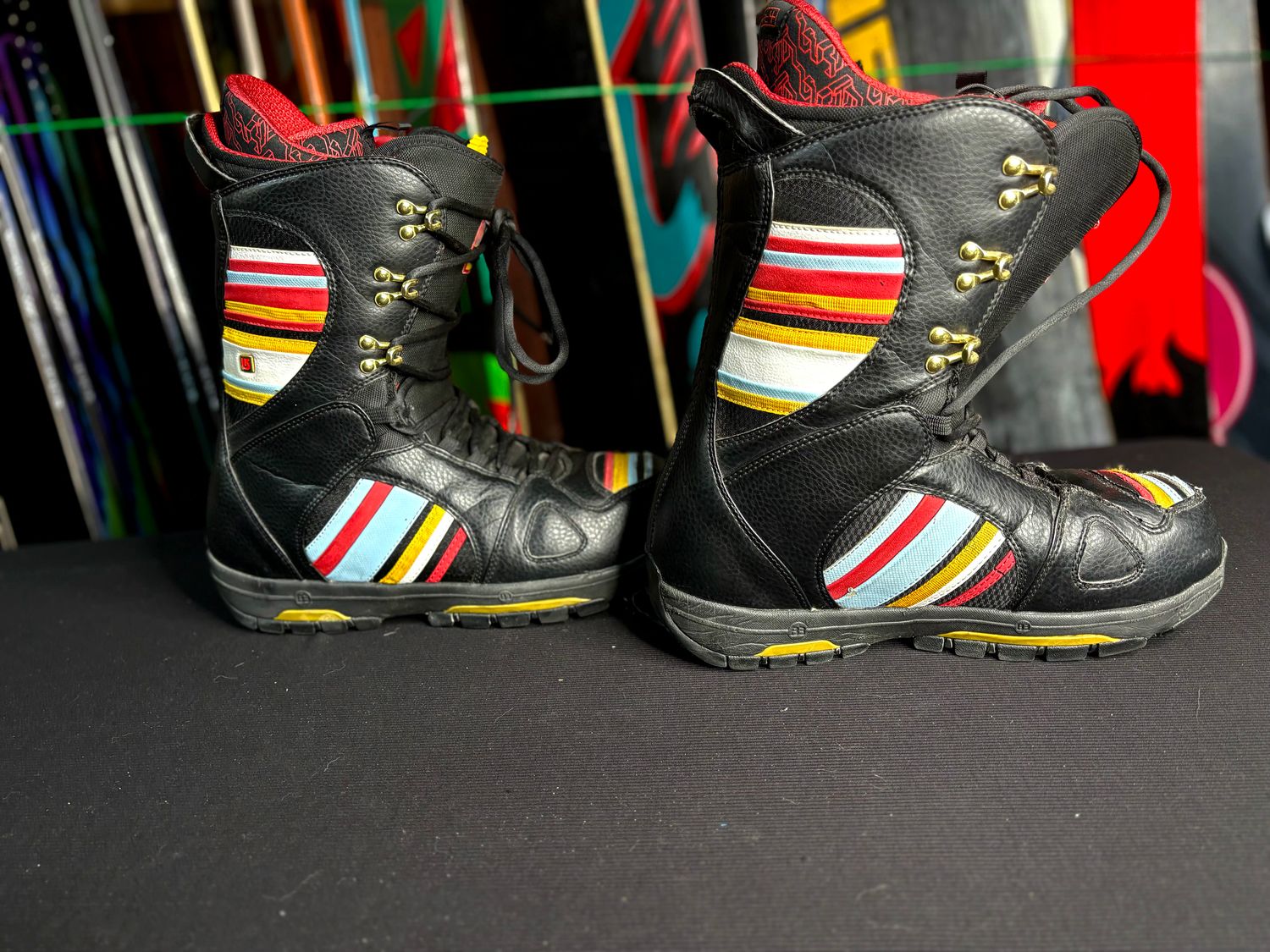 Burton Sabbath Size 12 Mens Snowboard