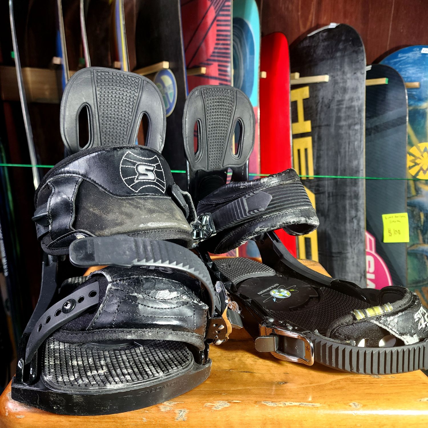 Salomon Medium mens Snowboard Bindings