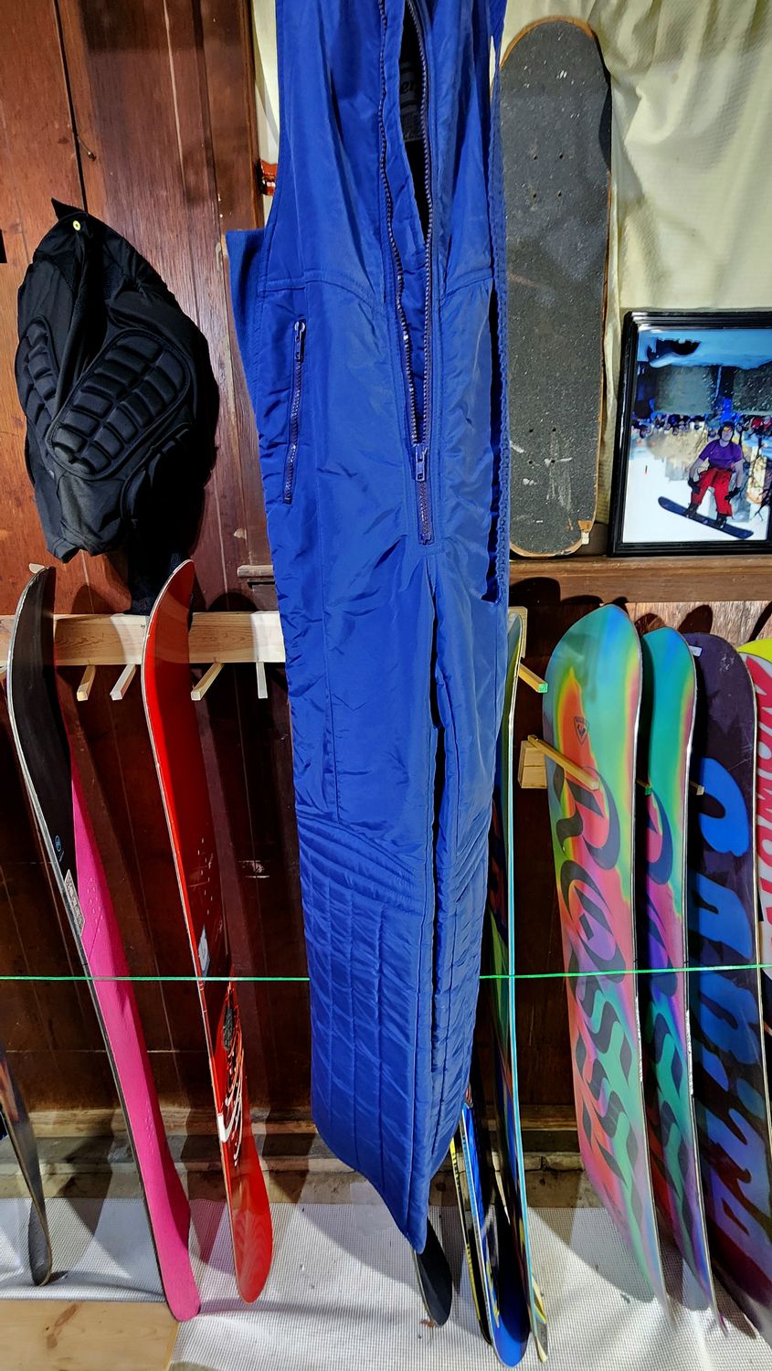 Tigers bay Youth 14-16 Blue Bib