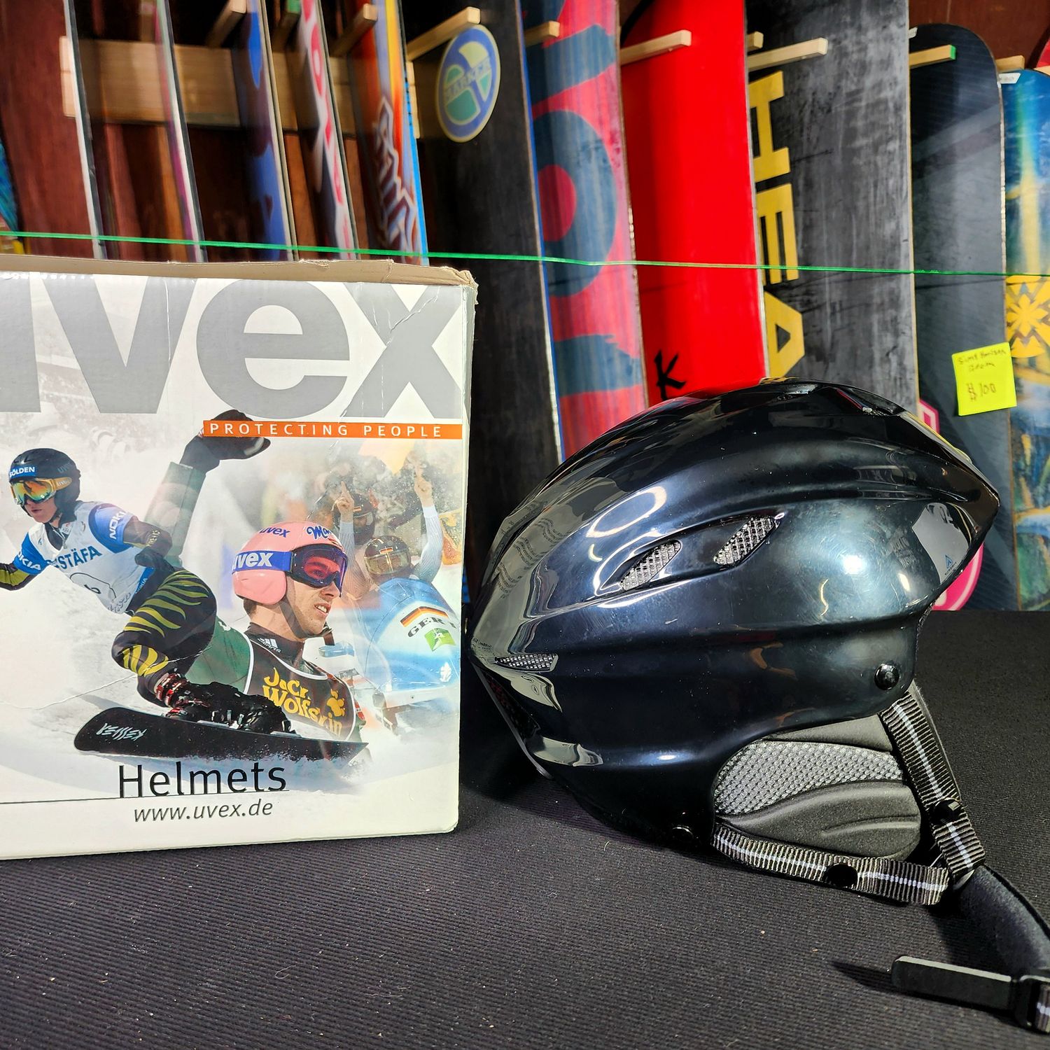 UVEX XS adult Helmet 53 - 54 Snowboard Helmet
