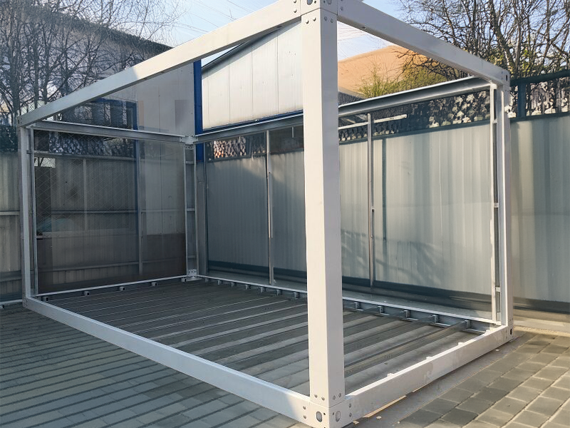 Self-sufficient dog salon in tiny house style: 16 sqm Book a planning appointment