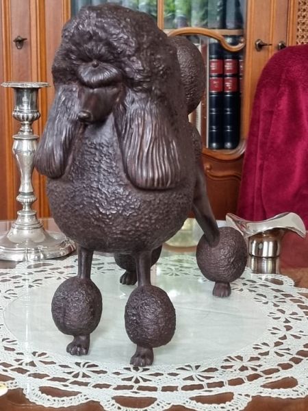 Bronze figure of a standard poodle - Ahornstreet Edition