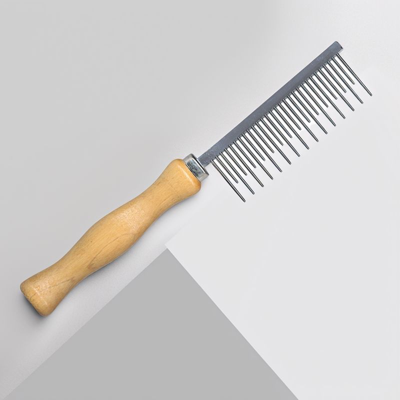 Handle comb with short and long pins