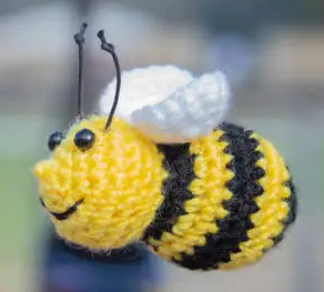 CROCHET BEE PLUSH