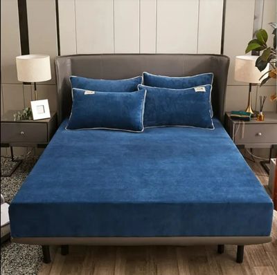 Dark Blue 3-piece Velvet