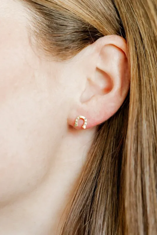 Horseshoe Stud Earrings / Gold
