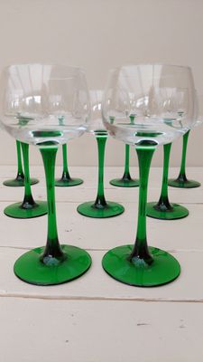Luminarc wijnglas n op smalle groene voet