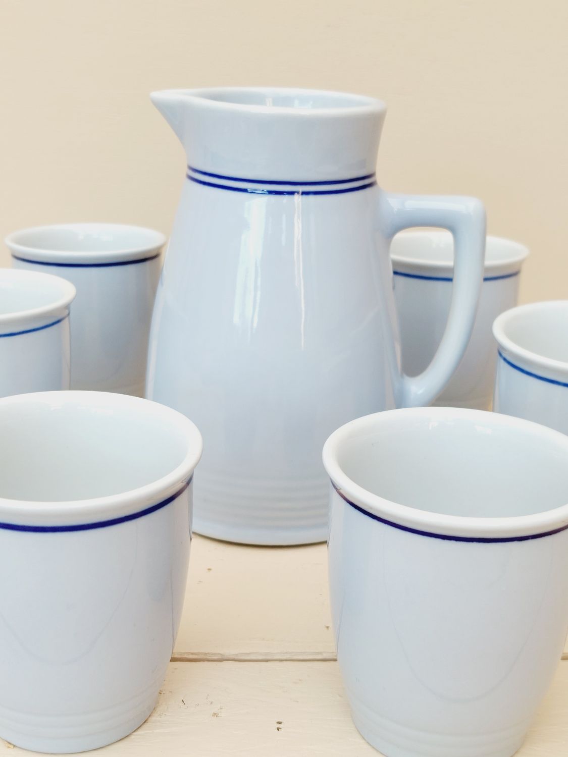 Kannetjes met bekers Lilien Porzellan lichtblauw
