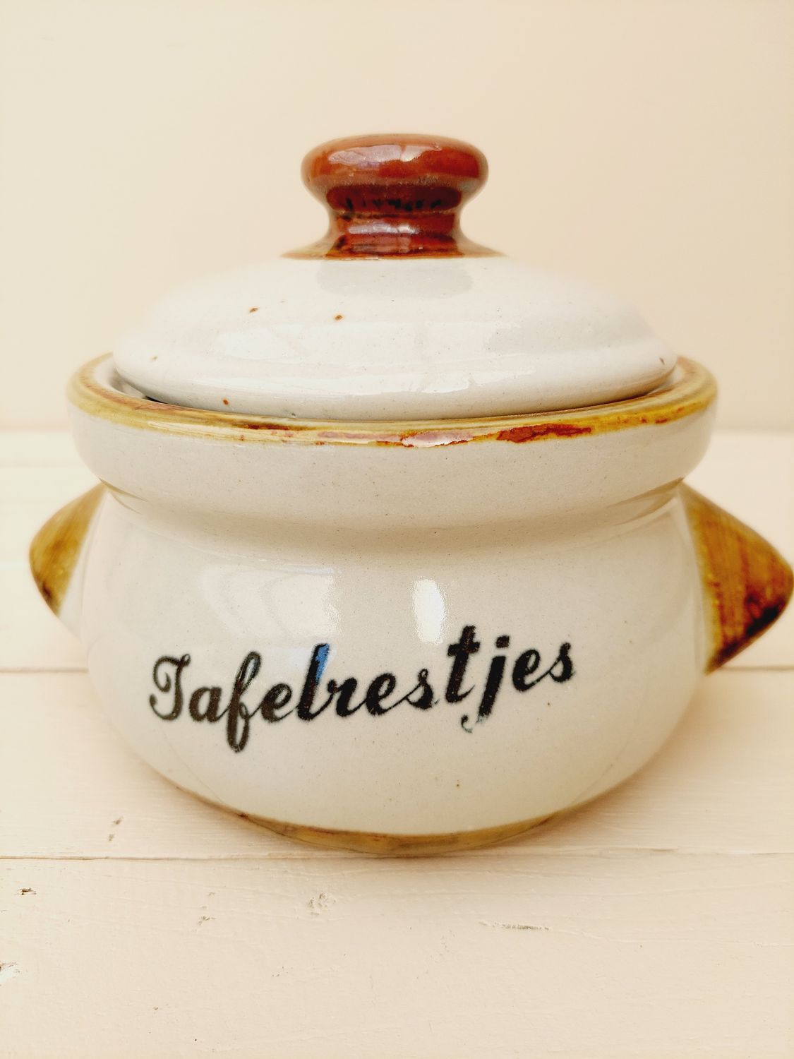 Vintage pot voor tafelrestjes