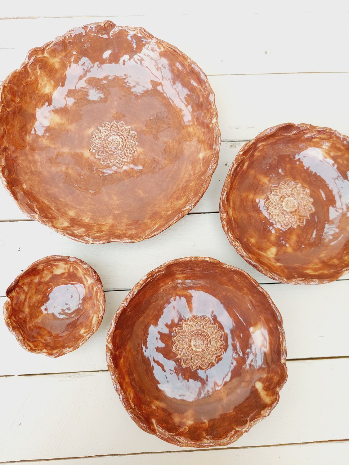 Handgemaakte keramieken schalen chocoladebruin, set van 4
