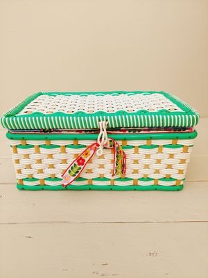 Vintage naaimandje kunststof groen/wit/bruin