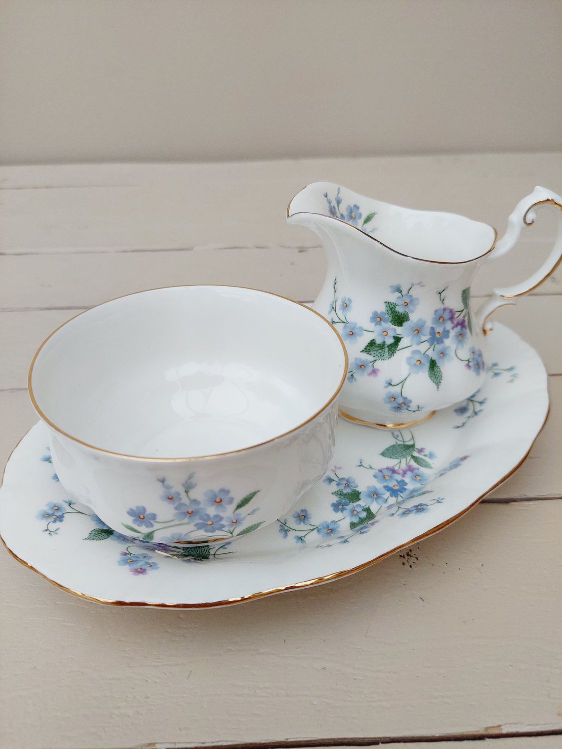 Roomstel Paragon voor melk en suiker met schaaltje, Forget me not