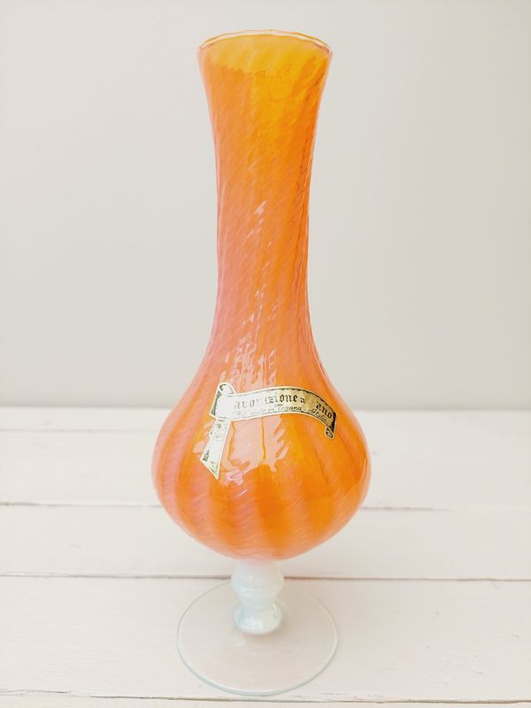 Roze/oranje opaline vaasje op voet Toscane