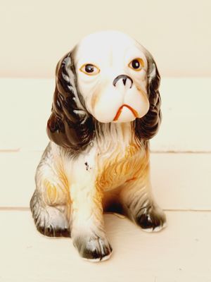 Cocker spaniel, zittend beeldje