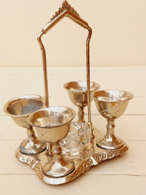 Eierdopjesset met zoutpotje, antiek, verzilverd
