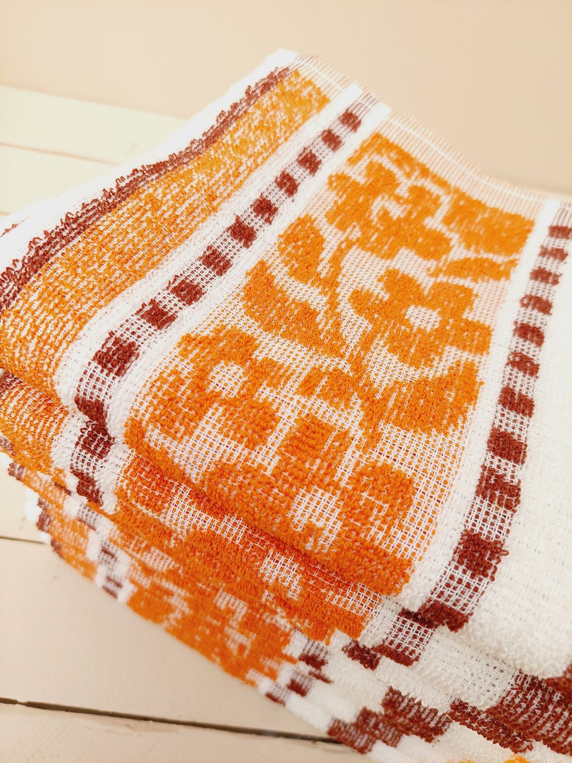Vintage handdoekenset retro in oranje, bruin en wit, 9 handdoeken