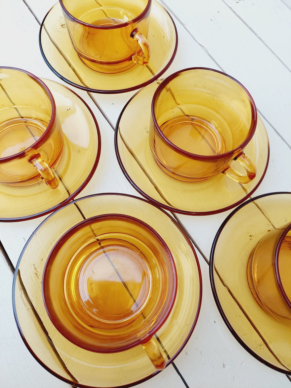 Vintage kop en schotel amberglas Vereco France, set van 5