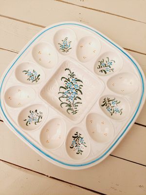 Vintage eierschotel voor 12 eieren