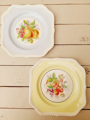 Vintage sierborden Johnson Brothers Old English geel en blauw, set van 2