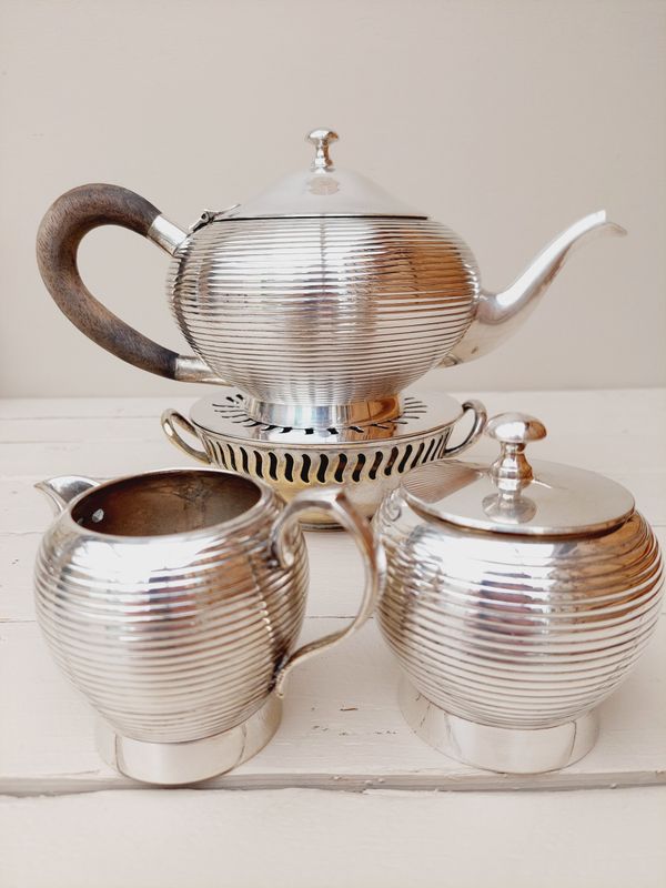 Vintage verzilverd theeservies – geribbeld, met theelicht, suikerpot en melkkan