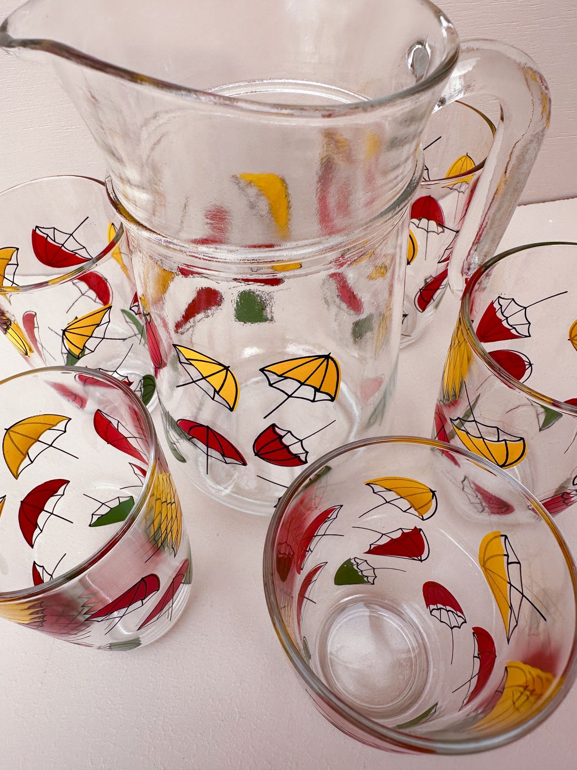 Vintage drinkset met karaf en 5 glazen - Vrolijke parapluutjes - Jaren 60/70