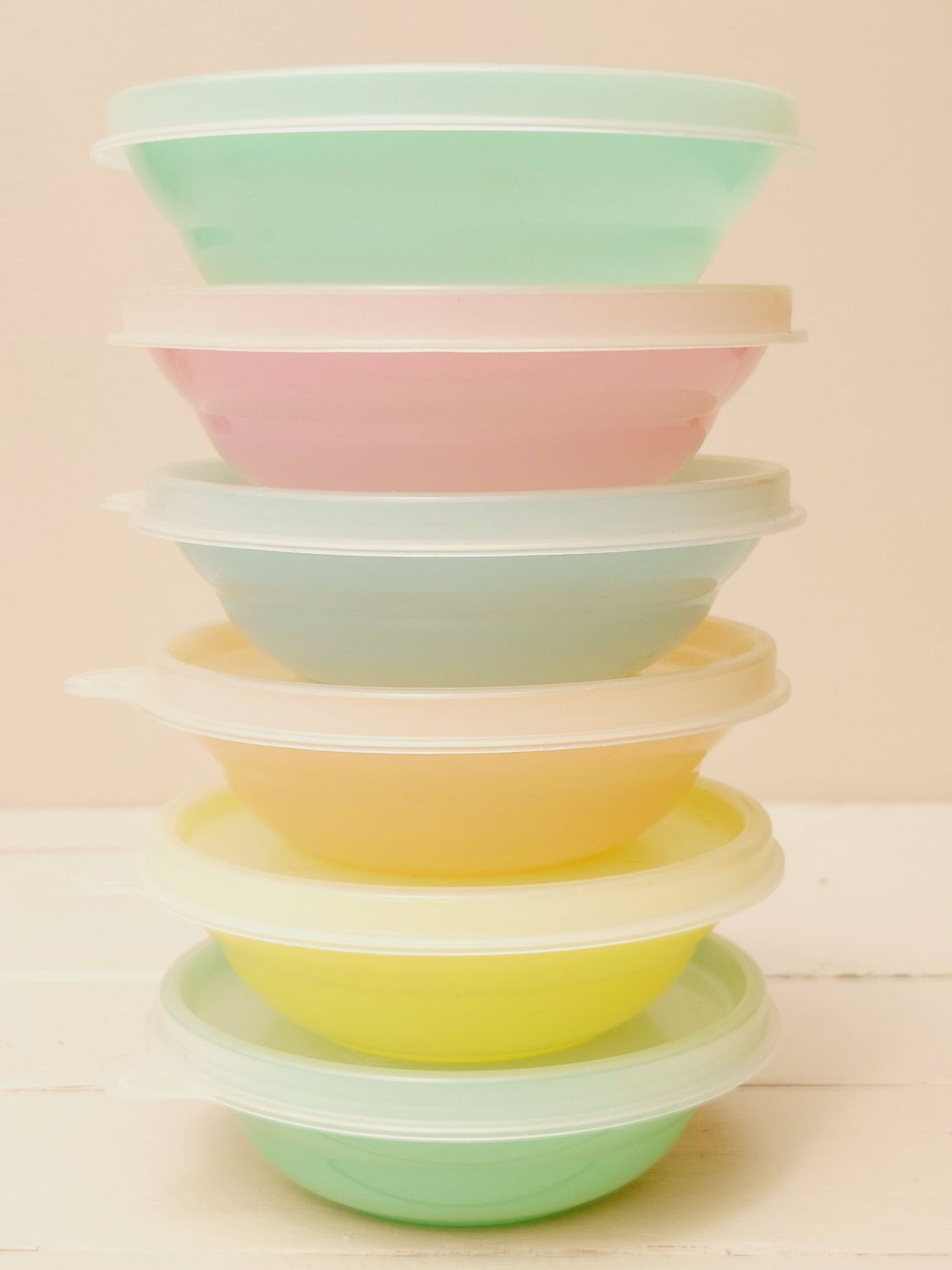 Vintage tupperwarepotjes in pastelkleuren, set van 6