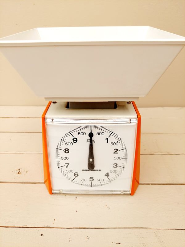 Vintage weegschaal Soehnle oranje-wit, 10 kg