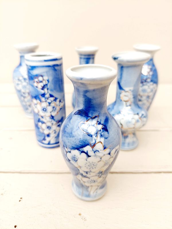 Mini vaasjes blauw wit porselein, set van 6 verschillende vaasjes