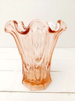 Elegante vaas in roze persglas
