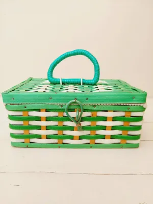 Vintage naaimandje kunststof groen/wit/bruin