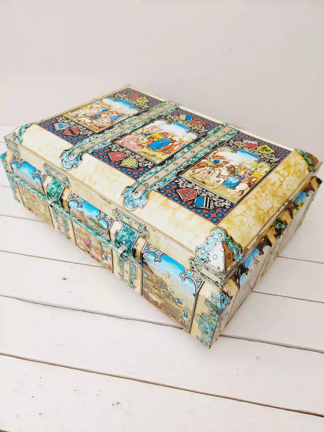 Groot vintage GBC blik met miniaturen Grimani Brevarium