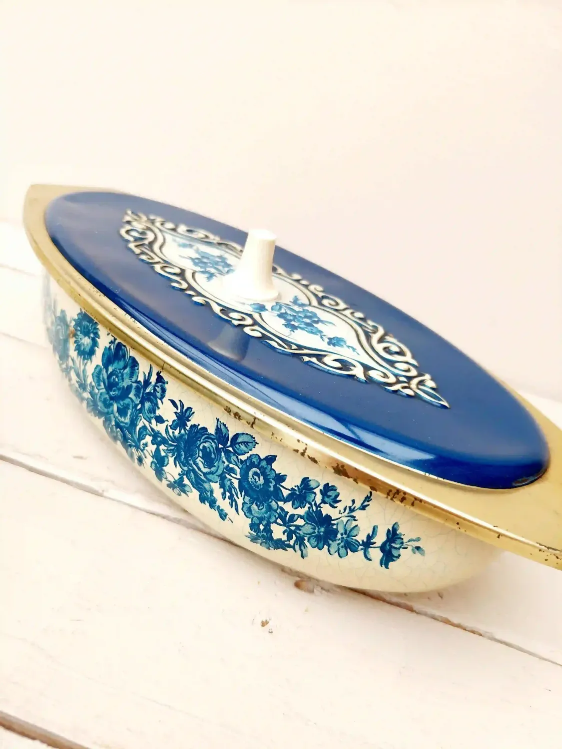 Zeldzaam blik van General Chocolate - blauw, goud en crème