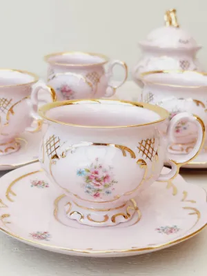 Servies Karlovy Vary voor 4 personen, roze porselein afgewerkt met 24 karaat goud en fijne bloemendecoratie