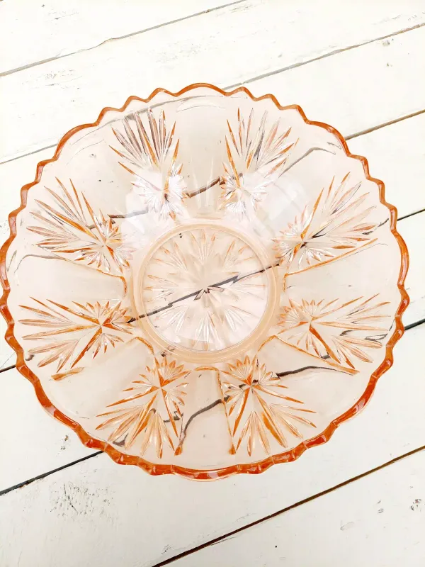Kom in geslepen roze persglas - 23 cm  - Vintage Art Deco stijl met geslepen motief