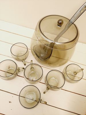 Vintage punchbowl rookglas met 6 glazen en bijhorende lepel