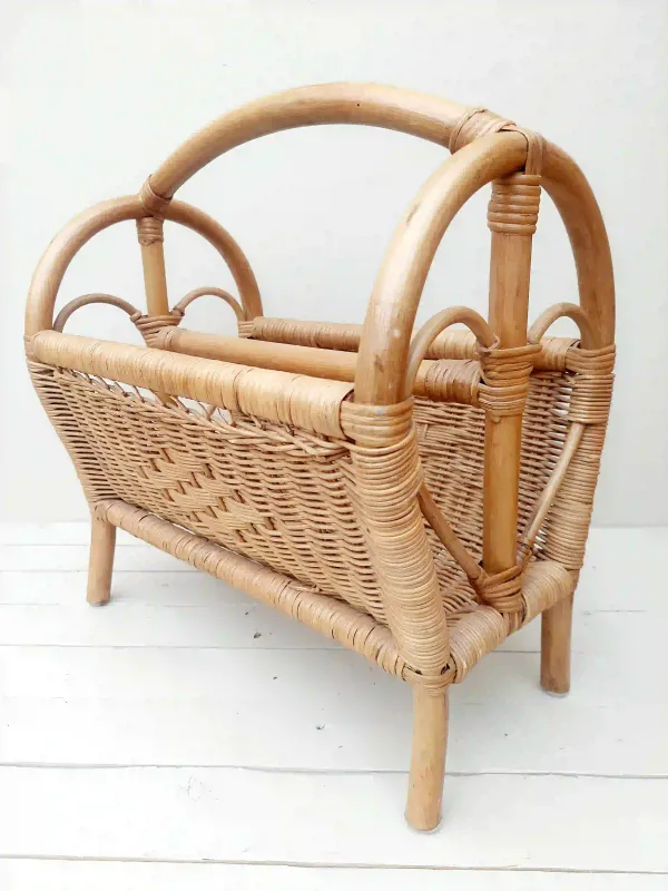 Rotan lectuurmand met hartvorm - jaren 70 vintage