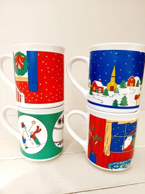 Mokken, set van 4, wit keramiek in kerstthema