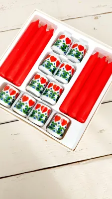 Funnyleuchter - Rode kaarsen met bijpassende kaarsenhouders in keramiek - set van 10