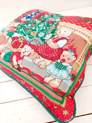 Kerstkussensloop met kussen met tafereel van beertjes die kerst vieren – rode decoratieve hoes voor sierkussen 40 x 40 cm