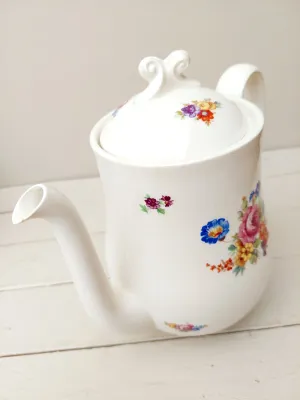 Vintage koffiepot / theepot - Petrus Regout, model Boudewijn - crème porselein met bonte bloemen