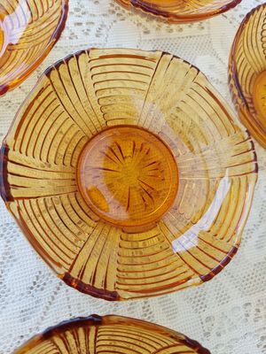 Amberkleurige kommetjes in geslepen glas, set van 6