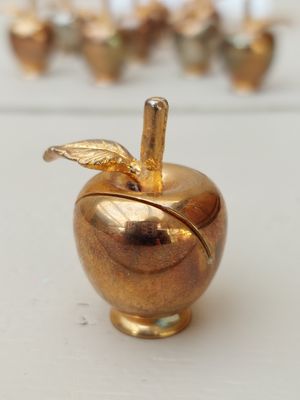 Appeltjes, verzilverd voor naamkaartjes